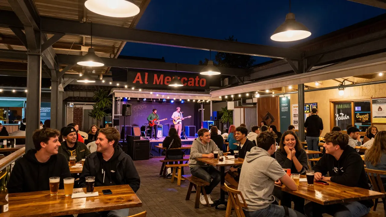 Lebendiger Biergarten in Porta Romana mit jungen Menschen, Live-Musik und warmen Lichtern.