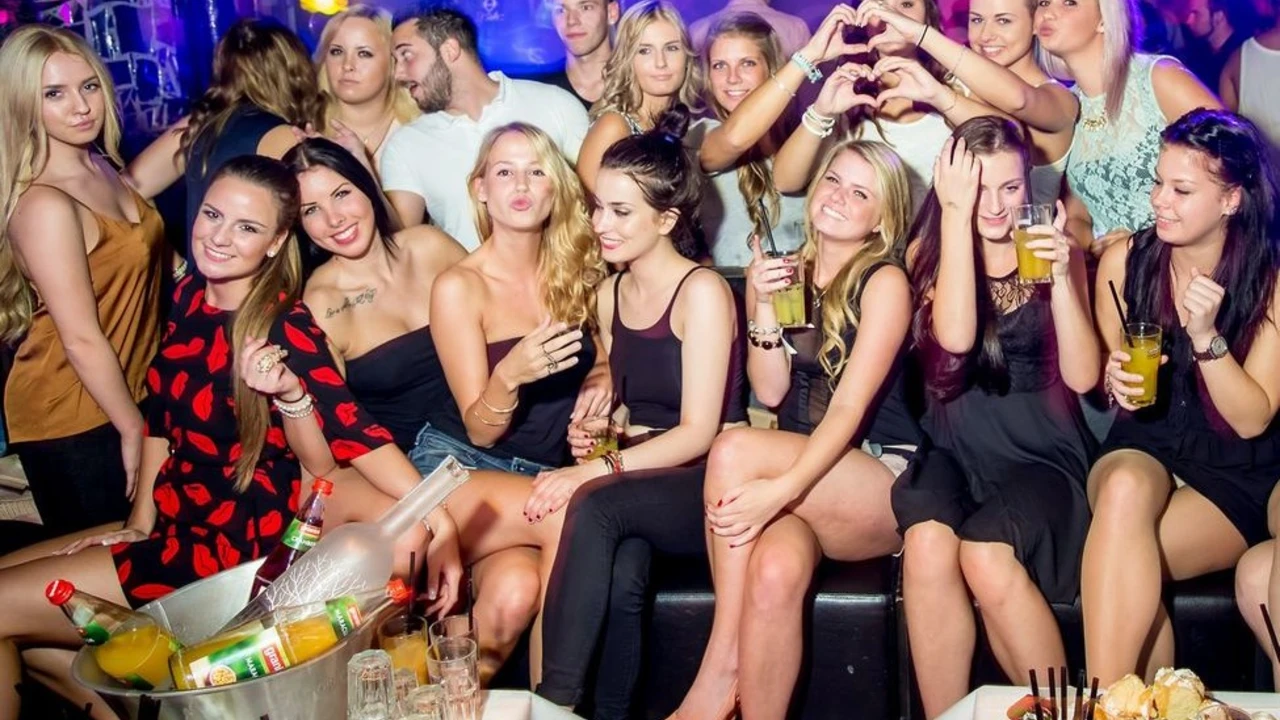 Die besten Weinbars für Nachtleben in Dubai: Ein eleganter Abend Ausgang